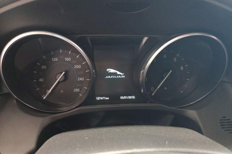 Used Jaguar XFL 2017 XFL 2.0T 200PS Elite Edition Odometer Close Up