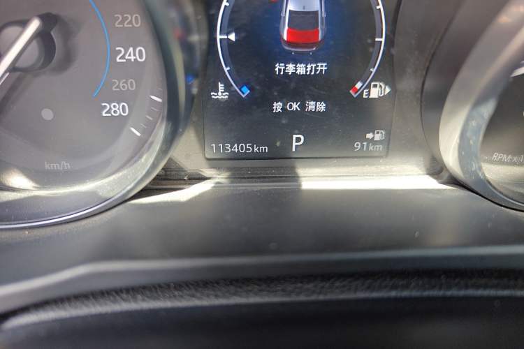 Used Jaguar XFL 2017 XFL 2.0T 200PS Windflower Edition Odometer Close Up