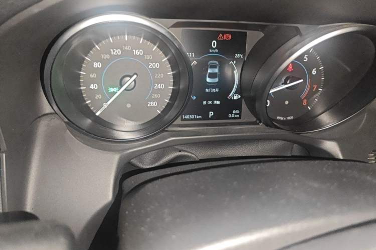 Used Jaguar XFL 2017 XFL 2.0T 240PS Luxury Edition Odometer Close Up