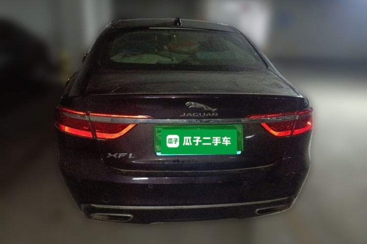 Used Jaguar XFL 2017 XFL 2.0T 200PS Windflower Edition Rear