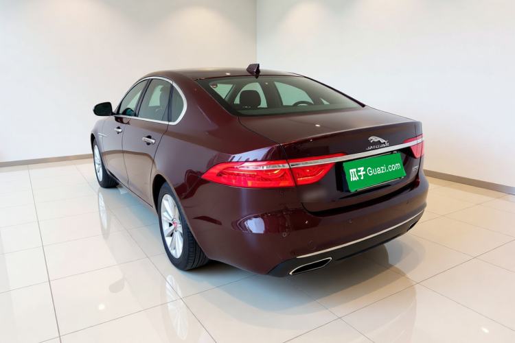 Used Jaguar XFL 2017 XFL 2.0T 240PS Premium Edition Rear Left 45 Deg