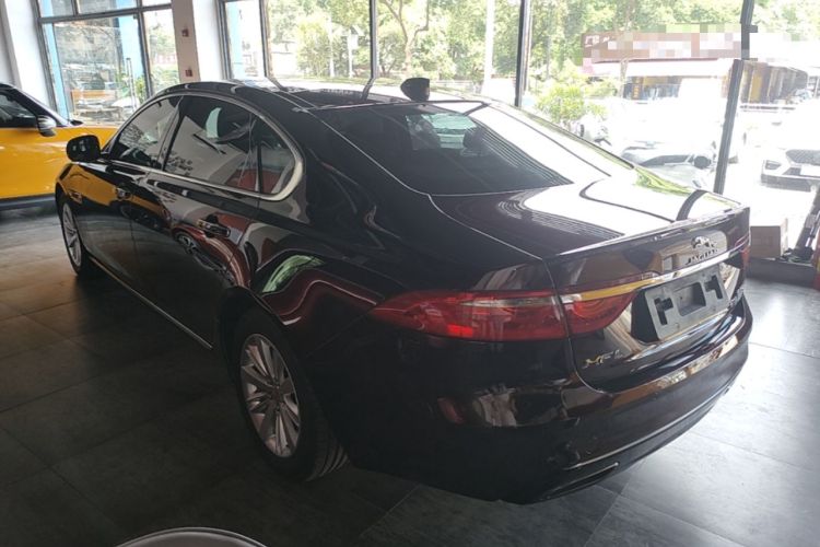 Used Jaguar XFL 2017 XFL 2.0T 240PS Luxury Edition Rear Left 45 Deg