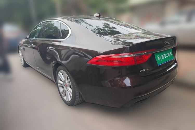 Used Jaguar XFL 2017 XFL 2.0T 240PS Premium Edition Rear Left 45 Deg