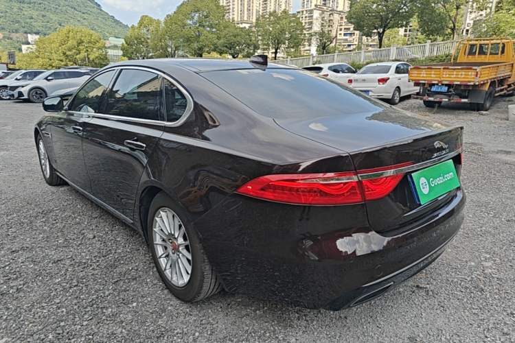 Used Jaguar XFL 2017 XFL 2.0T 200PS Luxury Edition Rear Left 45 Deg