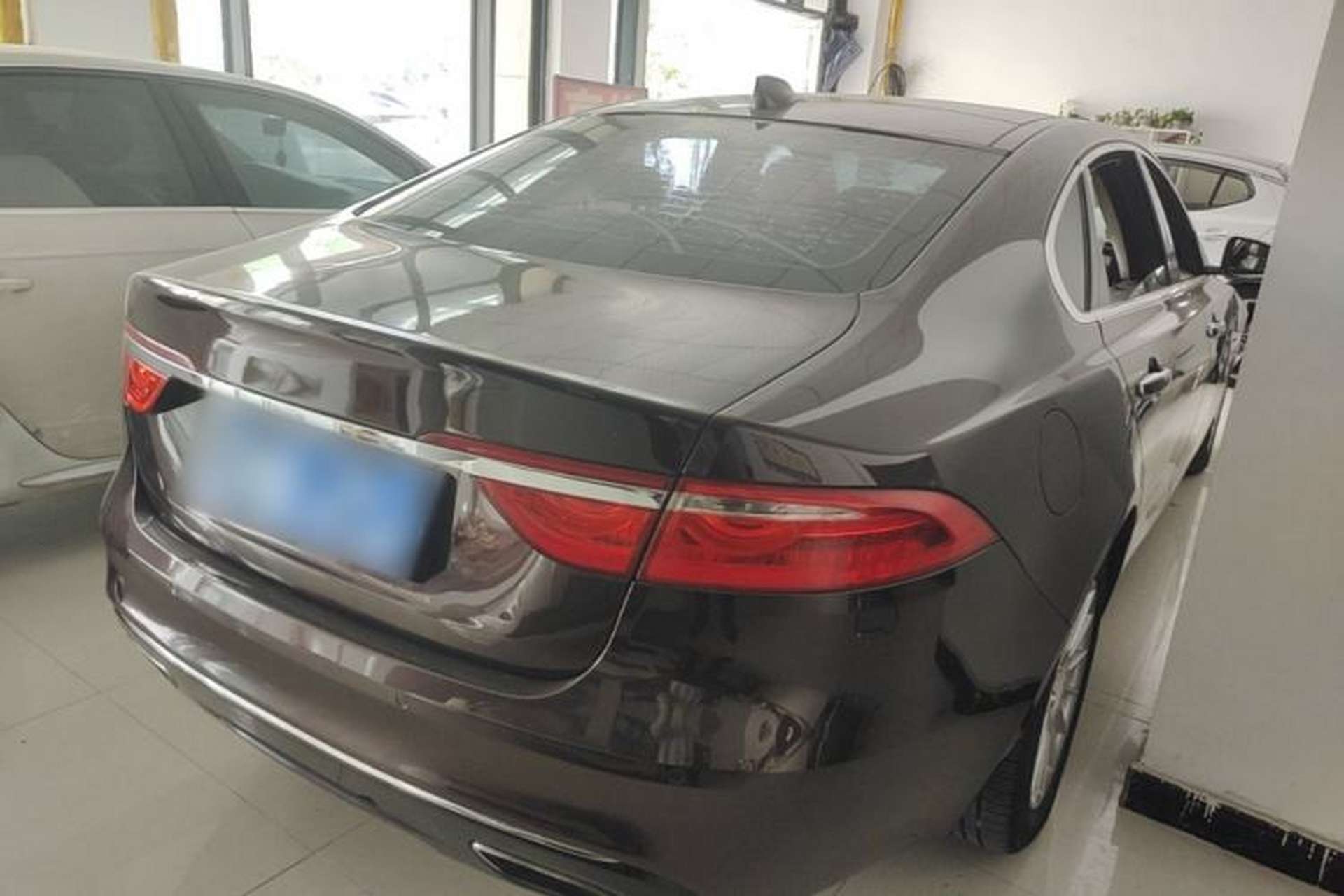 Used Jaguar XFL 2017 XFL 2.0T 200PS Luxury Edition Rear Right 45 Deg
