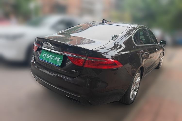 Used Jaguar XFL 2017 XFL 2.0T 240PS Premium Edition Rear Right 45 Deg