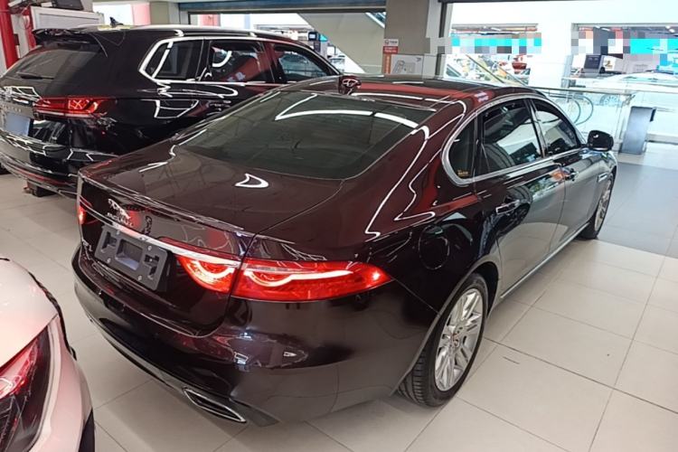 Used Jaguar XFL 2017 XFL 3.0 SC 340 PS Premium Edition Rear Right 45 Deg