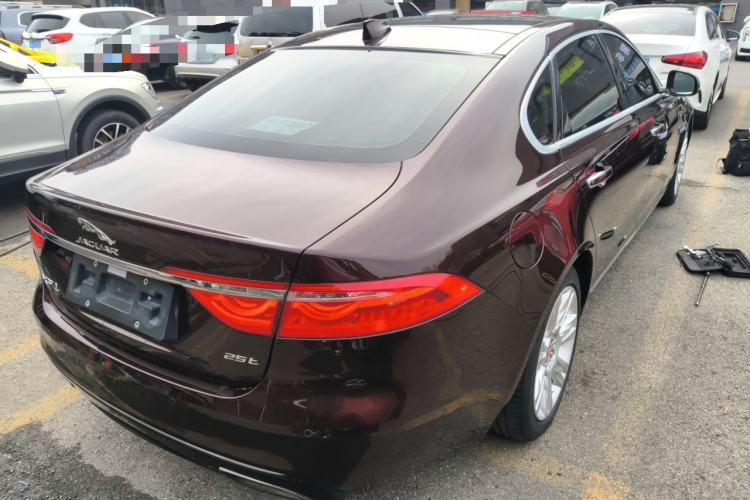 Used Jaguar XFL 2017 XFL 2.0T 240PS Premium Edition Rear Right 45 Deg