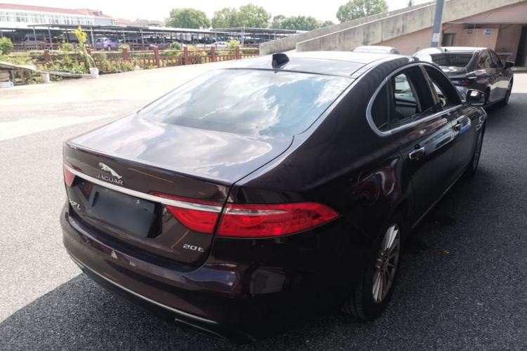 Used Jaguar XFL 2017 XFL 2.0T 200PS Luxury Edition Rear Right 45 Deg