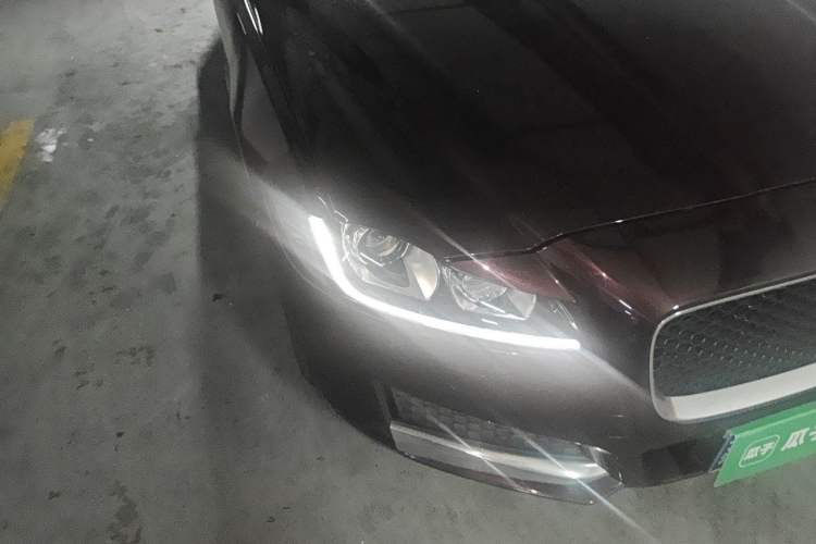 Used Jaguar XFL 2017 XFL 2.0T 240PS Luxury Edition Right Front Headlight