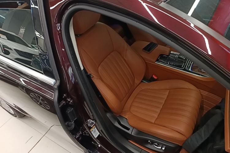 Used Jaguar XFL 2017 XFL 3.0 SC 340 PS Premium Edition Right Front Seat