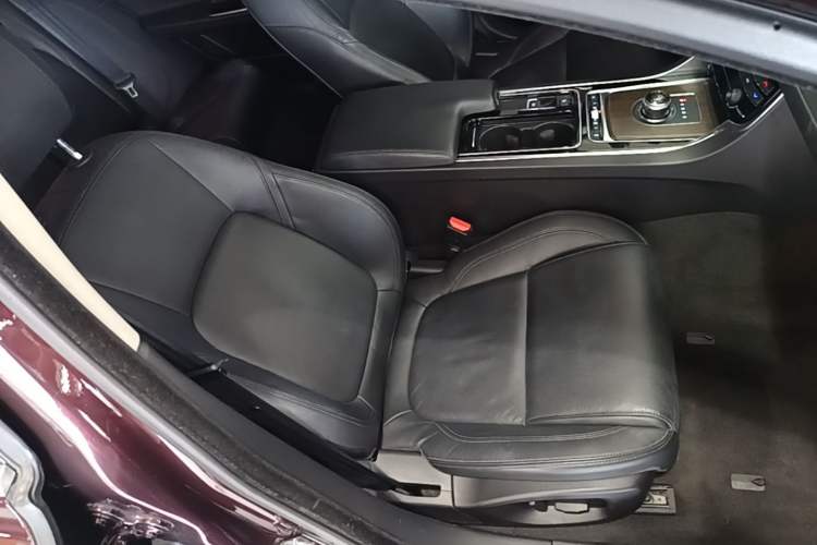 Used Jaguar XFL 2017 XFL 2.0T 200PS Elite Edition Right Front Seat