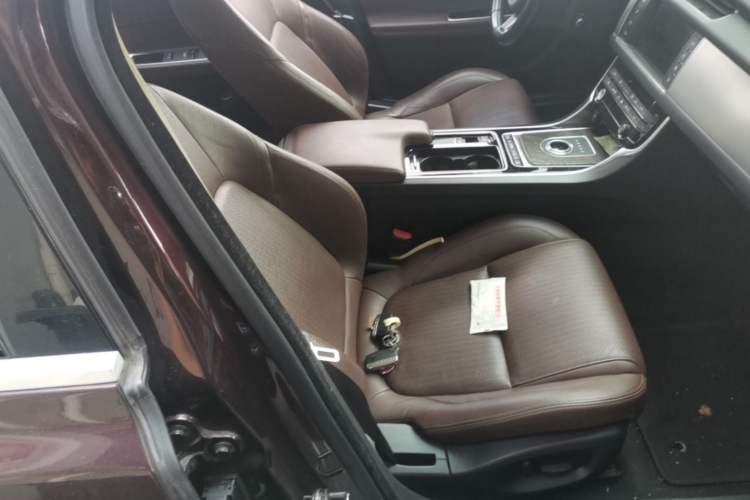 Used Jaguar XFL 2017 XFL 2.0T 200PS Luxury Edition Right Front Seat