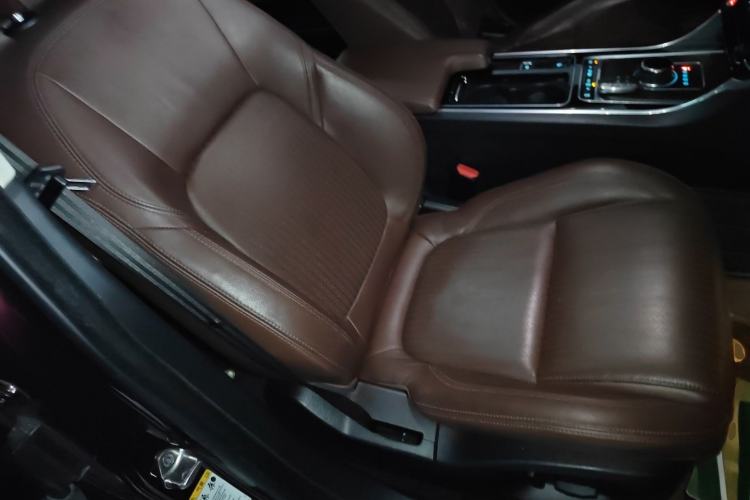 Used Jaguar XFL 2017 XFL 2.0T 200PS Luxury Edition Right Front Seat
