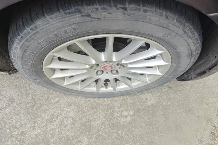 Used Jaguar XFL 2017 XFL 2.0T 200PS Luxury Edition Right Front Wheel Hub
