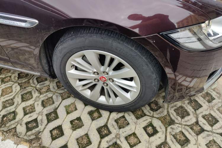Used Jaguar XFL 2017 XFL 2.0T 240PS Luxury Edition Right Front Wheel Hub