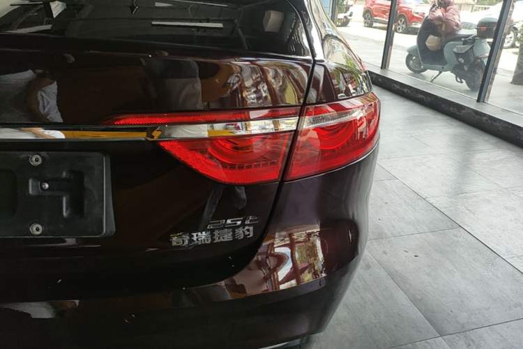 Used Jaguar XFL 2017 XFL 2.0T 240PS Luxury Edition Right Rear Taillight