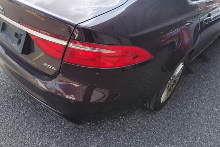 Used Jaguar XFL 2017 XFL 2.0T 200PS Luxury Edition Right Rear Taillight