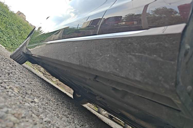 Used Jaguar XFL 2017 XFL 2.0T 200PS Luxury Edition Right Side Sill