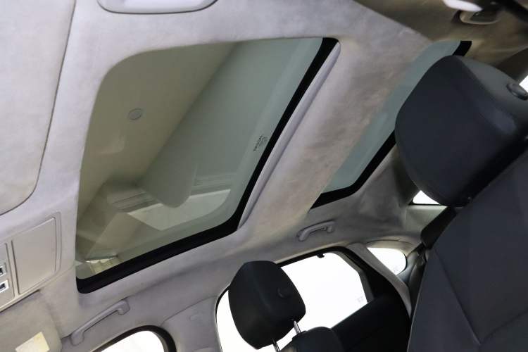Used Jaguar XFL 2017 XFL 2.0T 240PS Luxury Edition Roof