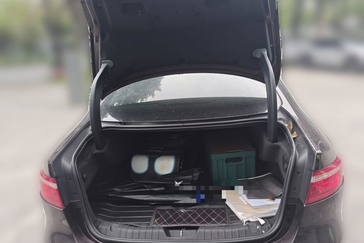 Used Jaguar XFL 2017 XFL 2.0T 200PS Windflower Edition Trunk