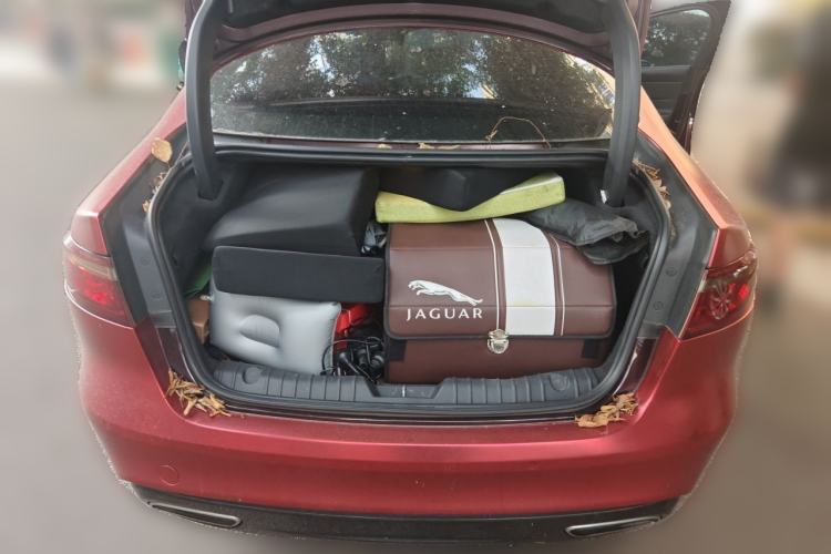 Used Jaguar XFL 2017 XFL 2.0T 200PS Windflower Edition Trunk