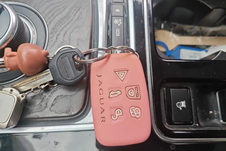 Used Jaguar XFL 2017 XFL 2.0T 200PS Luxury Edition Vehicle Key