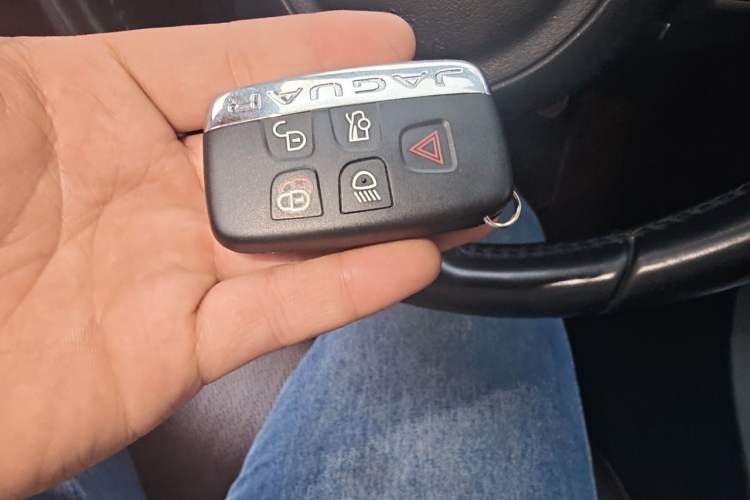 Used Jaguar XFL 2017 XFL 2.0T 240PS Premium Edition Vehicle Key