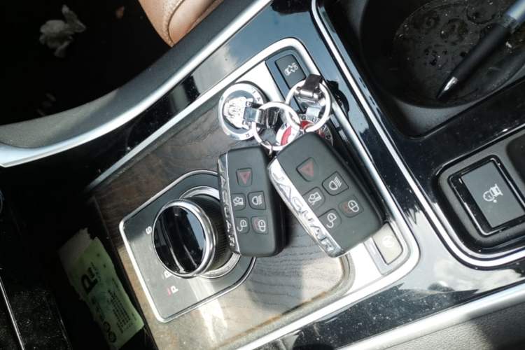 Used Jaguar XFL 2017 XFL 2.0T 200PS Luxury Edition Vehicle Key