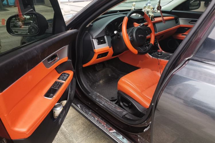 Used Jaguar XFL 2017 XFL 2.0T 200PS Luxury Edition Driver Seat