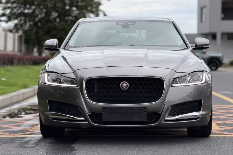 Used Jaguar XFL 2017 XFL 2.0T 240PS Luxury Edition Exterior 1