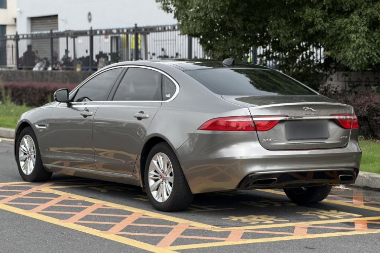 Used Jaguar XFL 2017 XFL 2.0T 240PS Luxury Edition Exterior 3