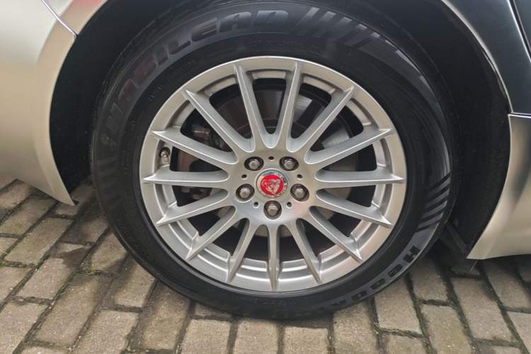 Used Jaguar XFL 2017 XFL 2.0T 200PS Windflower Edition Exterior 5