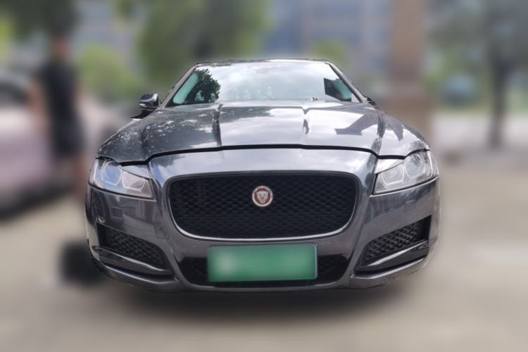 Used Jaguar XFL 2017 XFL 2.0T 200PS Luxury Edition Front