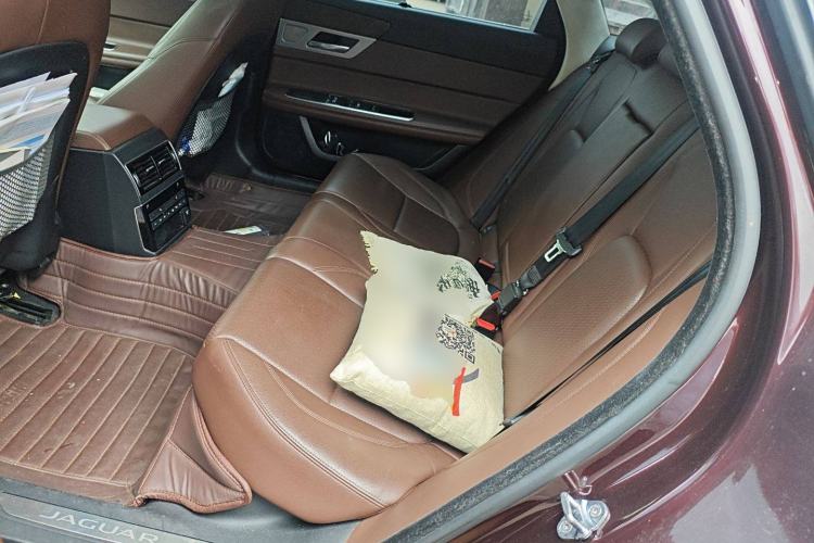 Used Jaguar XFL 2017 XFL 2.0T 200PS Luxury Edition Left Rear Seat