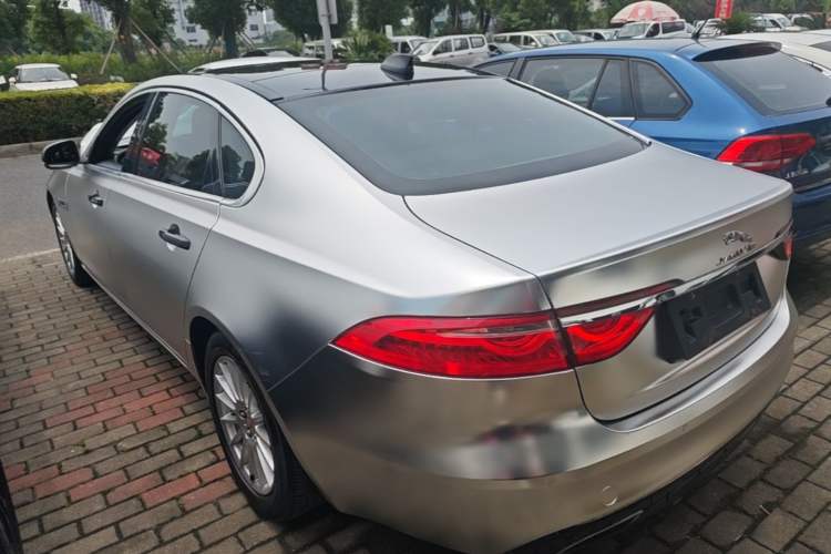 Used Jaguar XFL 2017 XFL 2.0T 200PS Windflower Edition Rear Left 45 Deg