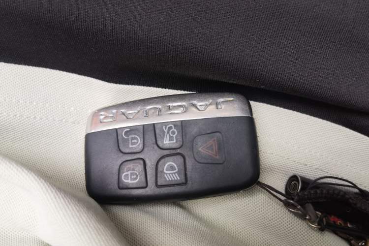 Used Jaguar XFL 2017 XFL 2.0T 200PS Luxury Edition Vehicle Key
