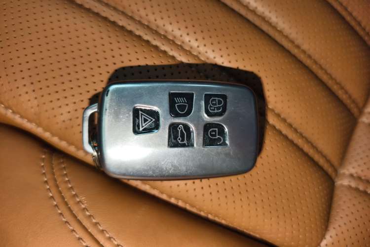 Used Jaguar XFL 2017 XFL 2.0T 240PS Luxury Edition Vehicle Key