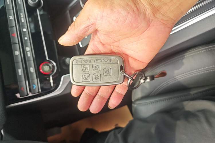 Used Jaguar XFL 2017 XFL 2.0T 200PS Windflower Edition Vehicle Key