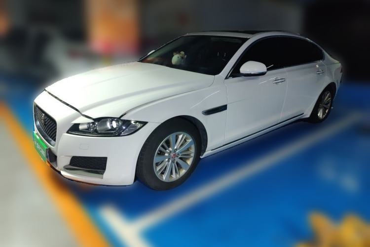 Used Jaguar XFL 2017 XFL 2.0T 240PS Luxury Edition Guazi used car, China used car export, Used car for sale, Used cars, Cheapest cars for sale