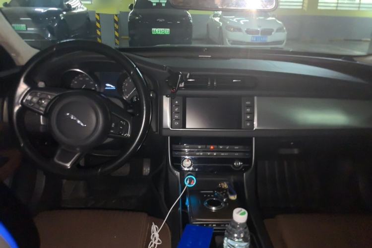 Used Jaguar XFL 2017 XFL 2.0T 240PS Luxury Edition Center Console