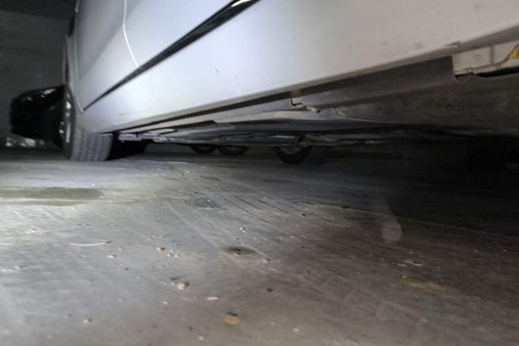 Used Jaguar XFL 2017 XFL 2.0T 200PS Windflower Edition Chassis Rear Left