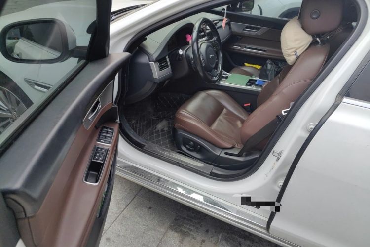 Used Jaguar XFL 2017 XFL 2.0T 240PS Premium Edition Driver Seat