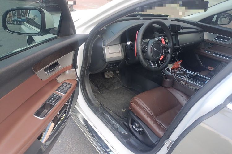 Used Jaguar XFL 2017 XFL 2.0T 240PS Premium Edition Driver Seat