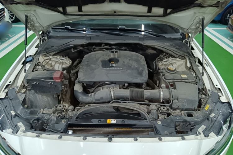 Used Jaguar XFL 2017 XFL 2.0T 240PS Luxury Edition Engine Bay