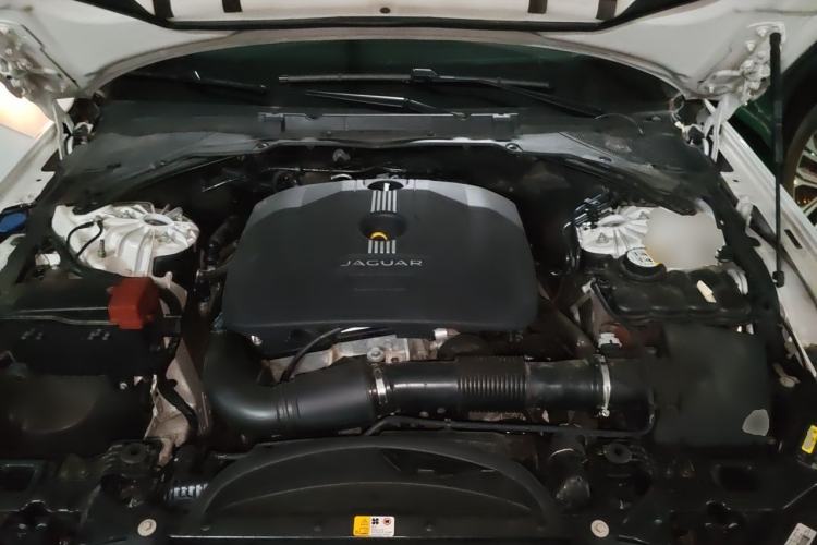 Used Jaguar XFL 2017 XFL 2.0T 240PS Luxury Edition Engine Bay