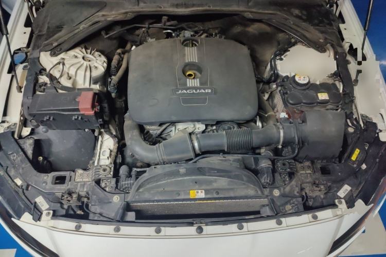 Used Jaguar XFL 2017 XFL 2.0T 240PS Luxury Edition Engine Bay