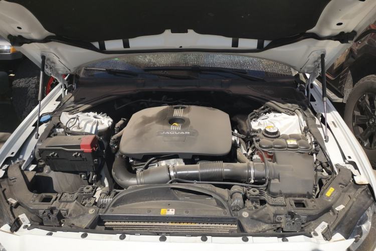 Used Jaguar XFL 2017 XFL 2.0T 200PS Luxury Edition Engine Bay