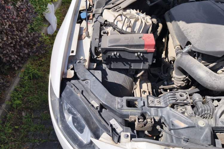 Used Jaguar XFL 2017 XFL 2.0T 240PS Luxury Edition Engine Bay Right