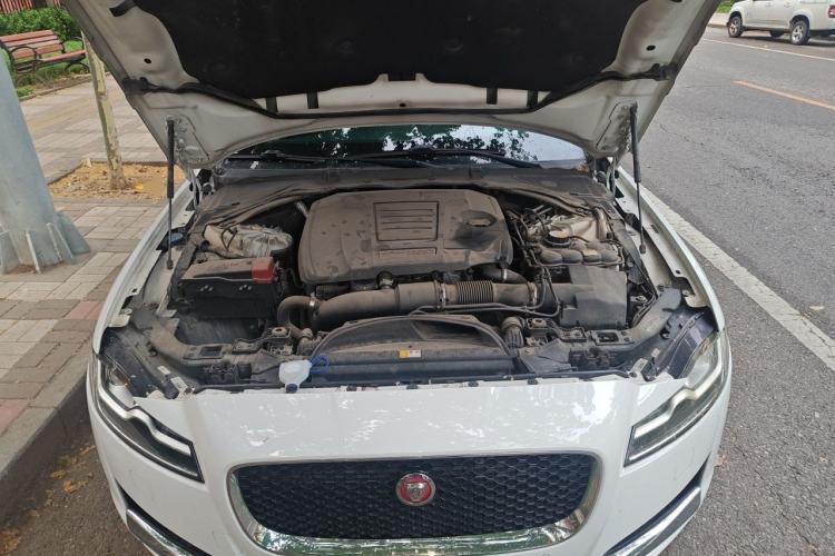 Used Jaguar XFL 2017 XFL 2.0T 240PS Luxury Edition Engine Bay